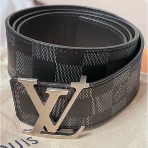 Mens Louis Vuitton Belt *REVERSIBLE” with bag/box